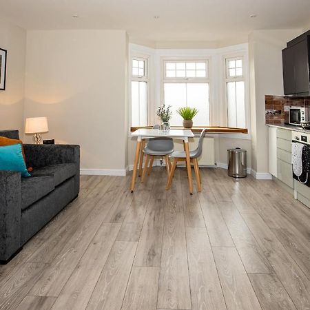 Bright And Luxurious Flat In The Heart Of Reading Apartman Kültér fotó