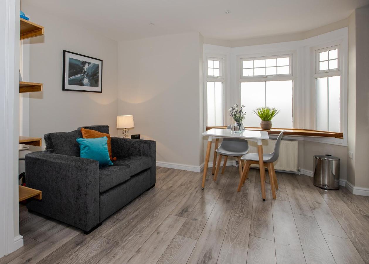 Bright And Luxurious Flat In The Heart Of Reading Apartman Kültér fotó